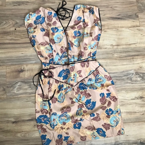 Designer silk dress - Picture 7 of 8